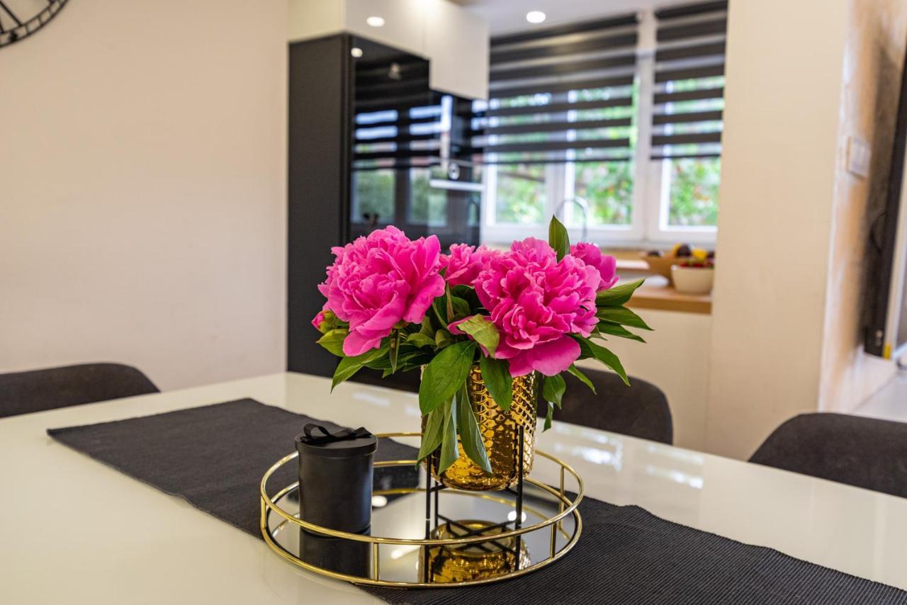 M&F Luxury Apartment Zadar Buitenkant foto