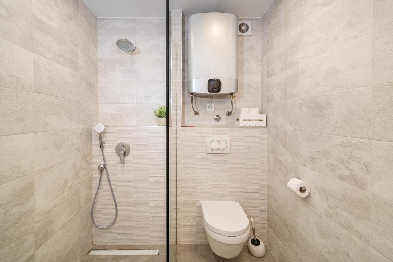 M&F Luxury Apartment Zadar Buitenkant foto