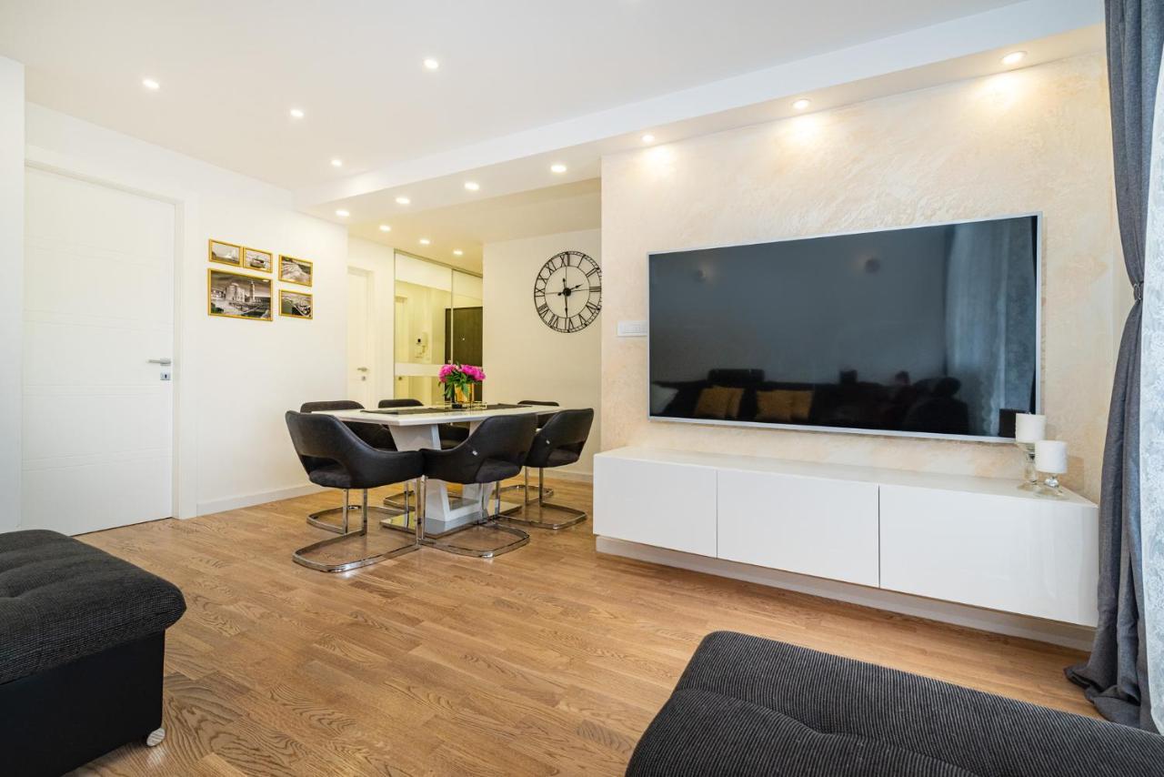 M&F Luxury Apartment Zadar Buitenkant foto